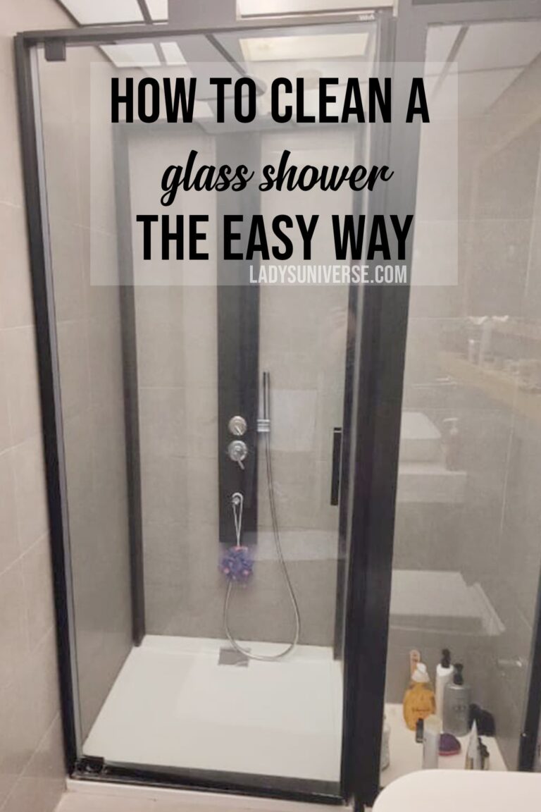 How to Clean a Glass Shower the Easy Way