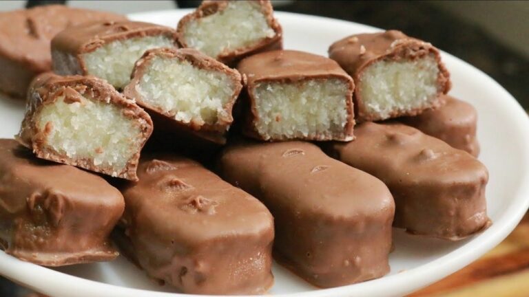 Make Delicious Bounty Bars at Home