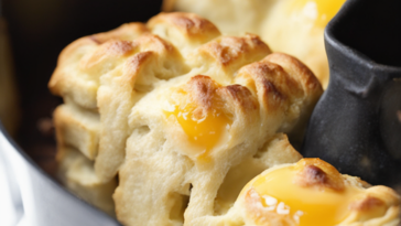 Breakfast Pull-Apart Bread