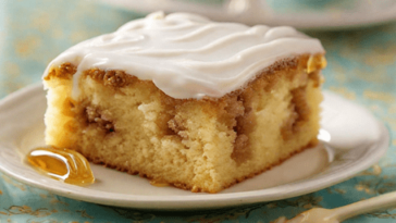 Honey Bun Cake, honey bun cake recipe, honey bun cake recipes, recipe for honey bun cake, honey bun cake factory