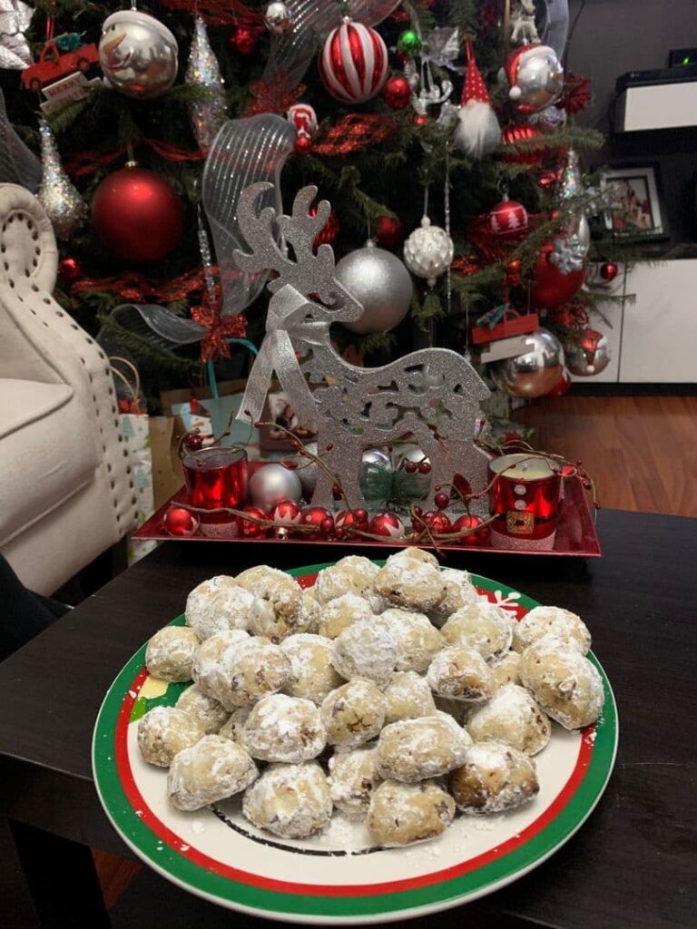 Russian Tea Balls: A Sweet Traditional Treat