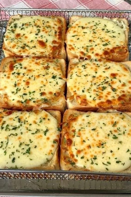 Texas Toast, texas toast garlic bread, texas toast bread, texas toast recipe, texas toast instructions