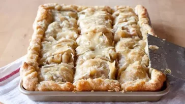 Apple Slab Pie, Large Format Pie, Autumn Desserts. apple slab pie recipe, apple