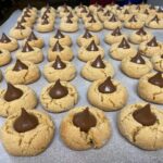 Easy Peanut Butter Blossoms, Peanut Butter Blossoms, Christmas cookies, Hershey's Kiss, recipe