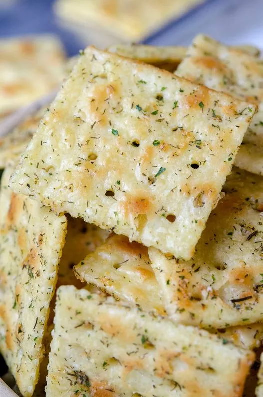 Dill Pickle Saltines