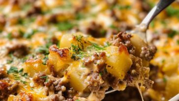 Easy 5-Ingredient Hamburger & Potato Casserole