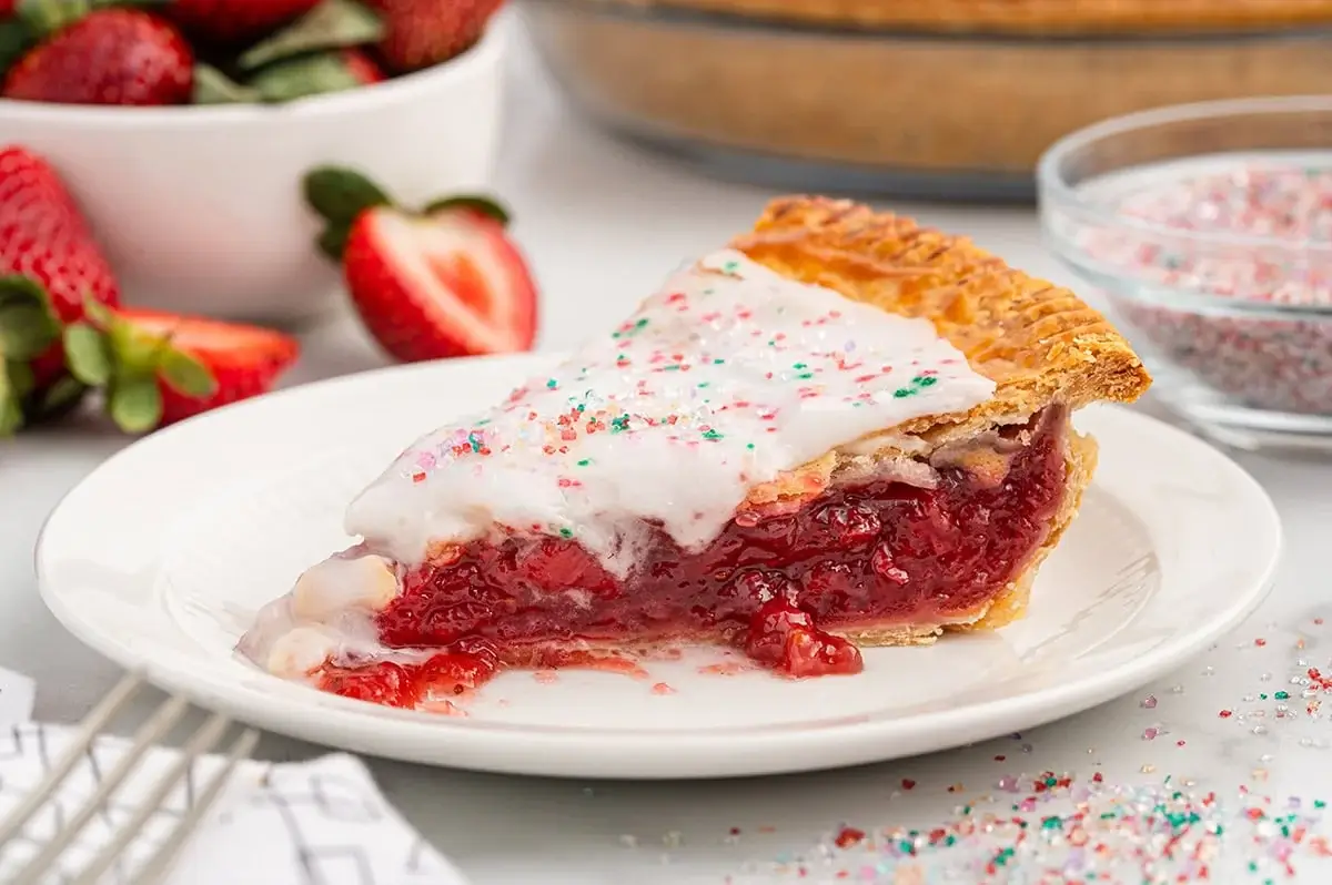 Strawberry Pop-Tart Pie