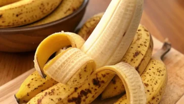 If You're Over 50, Eating One Banana a Day Could Be Beneficial for Your Health