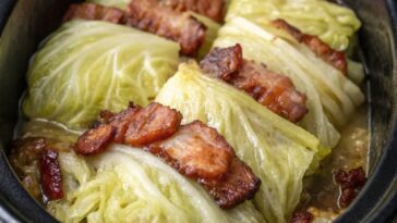 Slow Cooker Braised Cabbage and Bacon Recipe